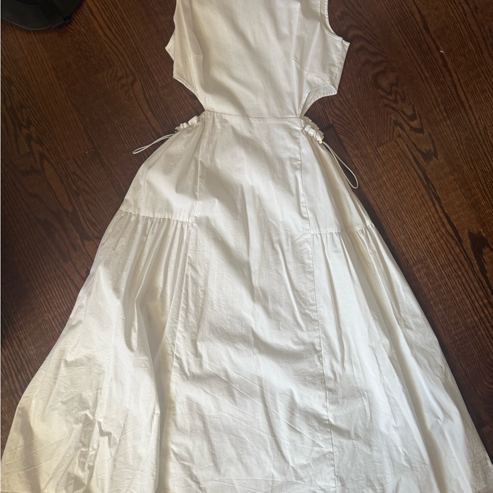 Elegant White Sleeveless Cutout Dress